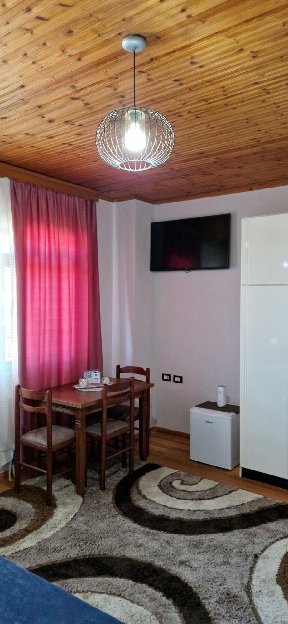 Shena Guest House ジロカストラ エクステリア 写真